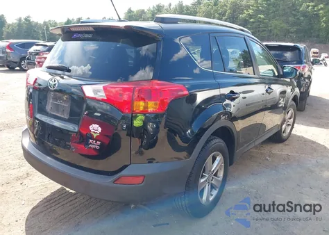 2015 Toyota Rav4 Xle z USA, uszkodzony, nr VIN 2T3RFREV5FW321454